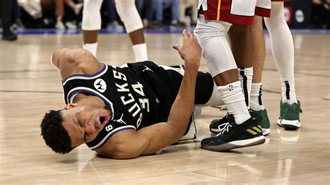rotowire nba injuries|giannis antetokounmpo roto.